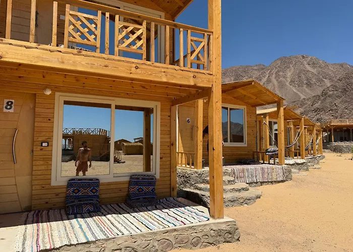 بيت خشبي Bedouin House Camp