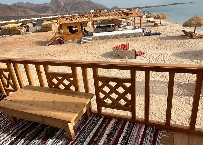Bedouin House Camp *