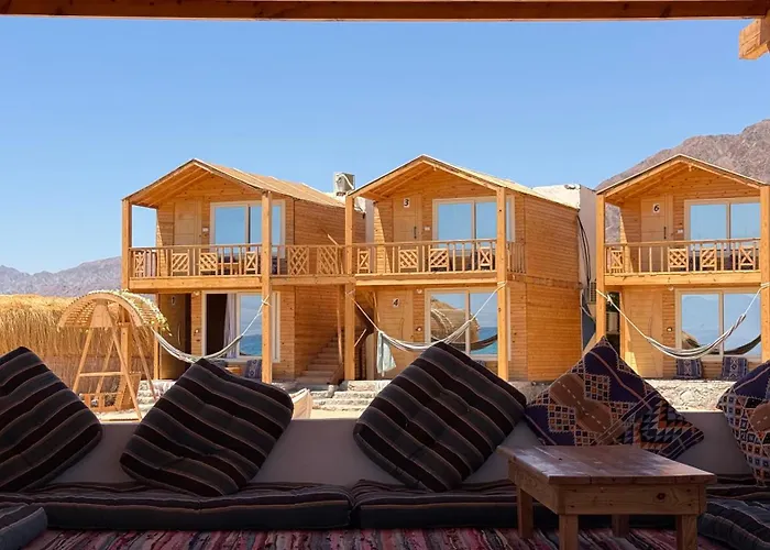 بيت خشبي Bedouin House Camp