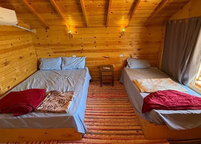 بيت خشبي Bedouin House Camp
