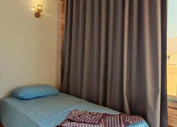 بيت خشبي Bedouin House Camp نويبع