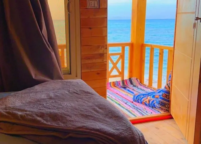 بيت خشبي Bedouin House Camp